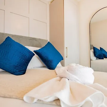Cozy One Bedroom - Walk To Center *